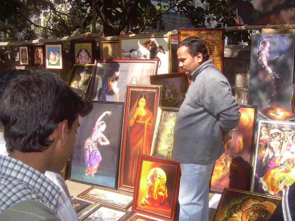 021.JPG (207146 bytes)