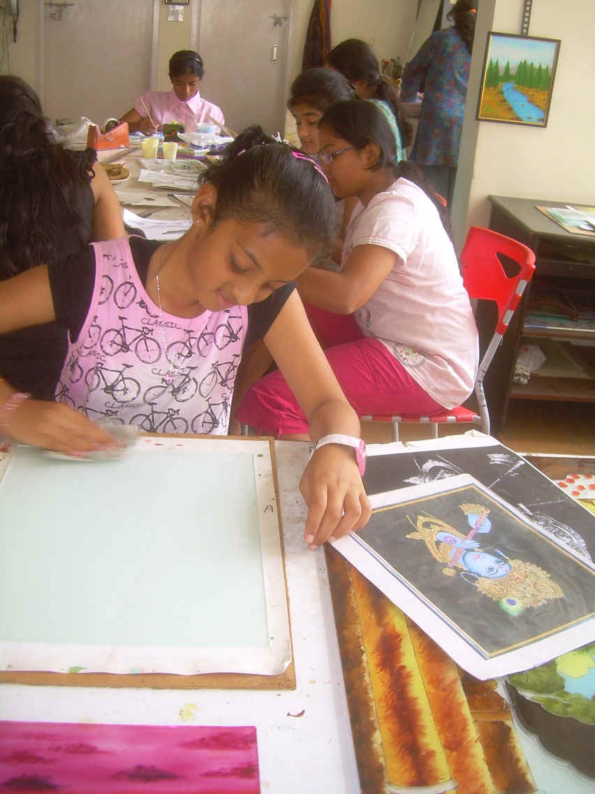 glasspaintingpicture02.JPG (84047 bytes)